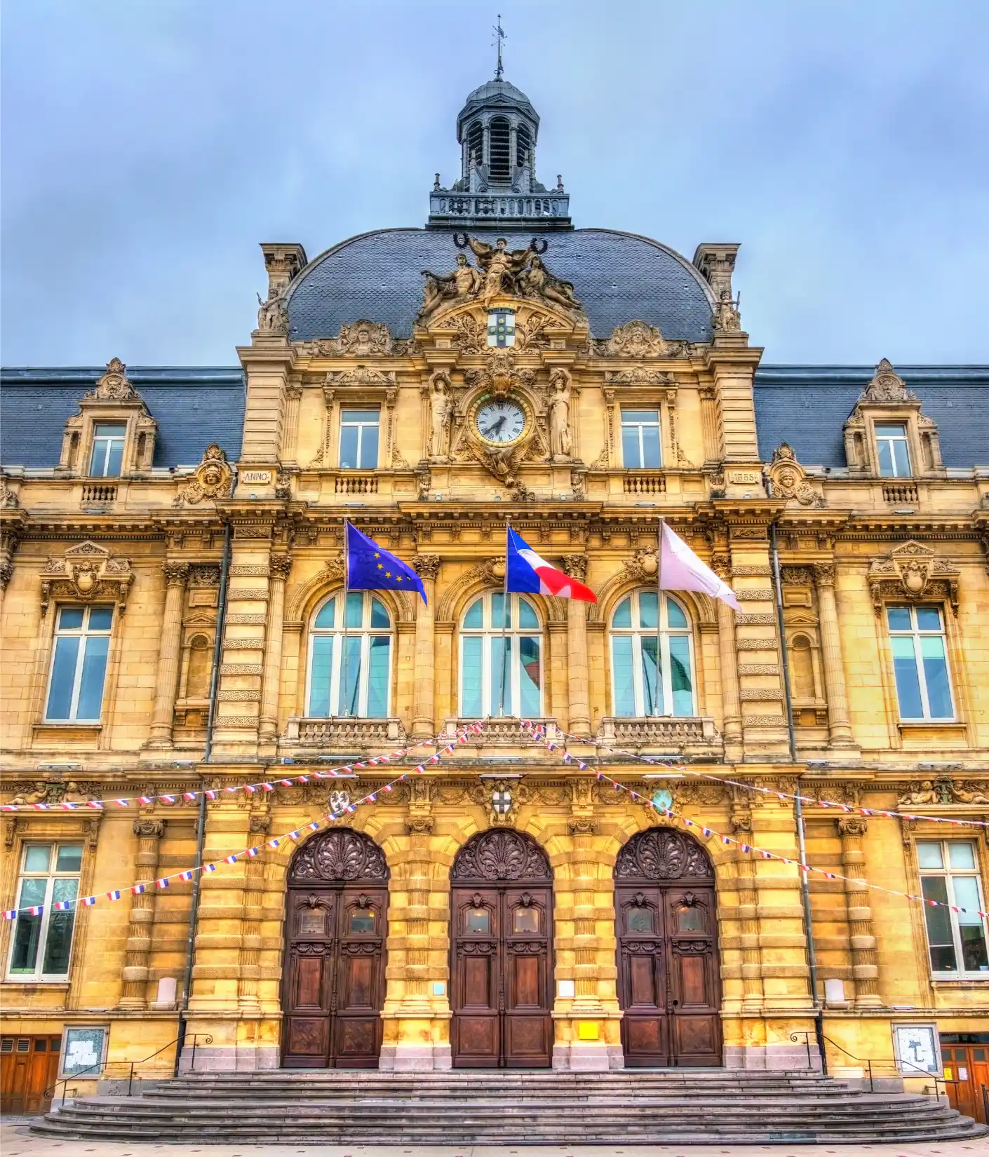 Mairie de Tourcoing desservie par Taxi Union dans la métropole lilloise