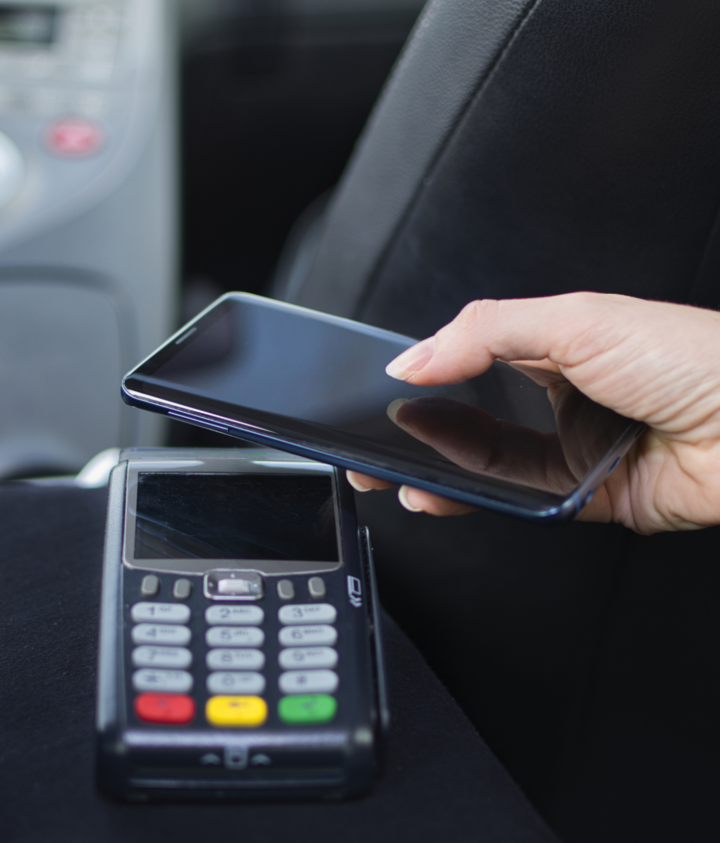Paiement à bord pour une course en taxi depuis la gare Lille Flandres